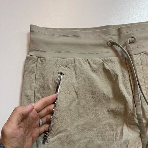 Athleta Pant Trouser Trekkie North Jogger Tan Neutral Hiking Climbing Abrasion - Picture 6 of 13